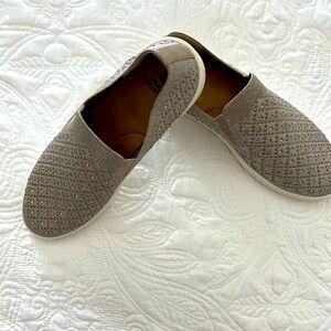 Slip on shoe with Rhinestones 🧡